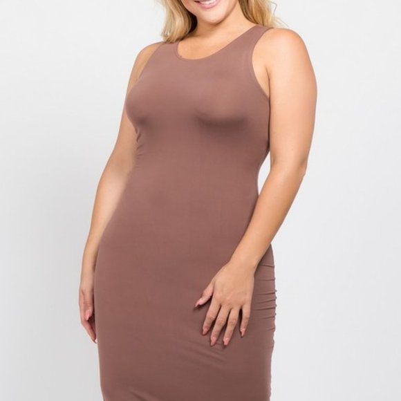 Taupe Crew Neckline Body-Con Dress - Picture 2 of 3